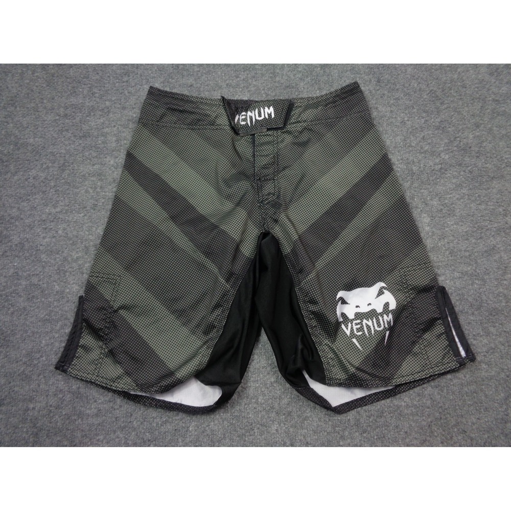 Venum Shorts Mens Small Black Muay Thai Kickboxing MMA Training Gym Boxing